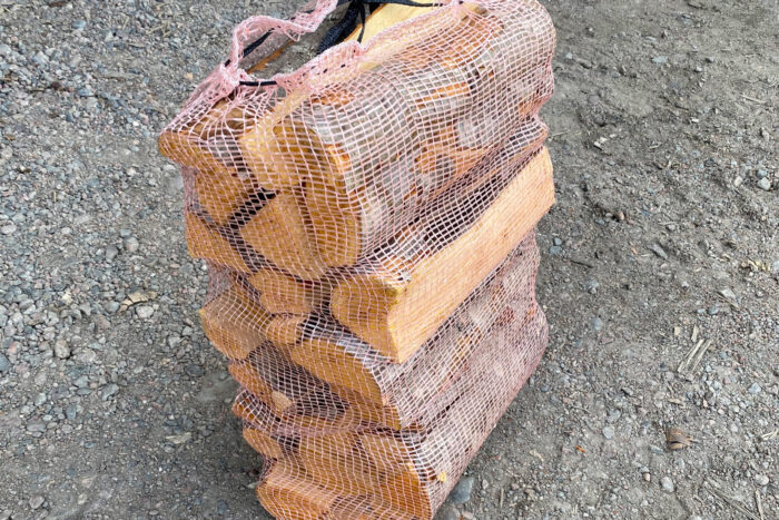 Kotimainen leppäklapi 40L säkissä. A-luokka